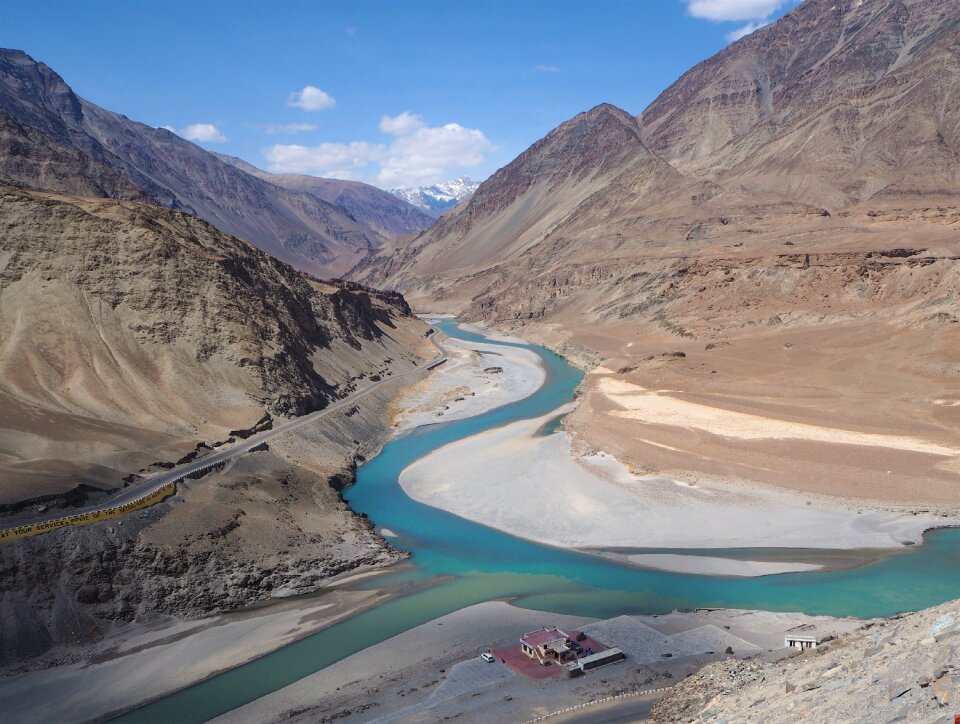 Leh ladakh the indus river