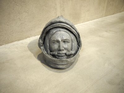 Sculptor astronauts museum