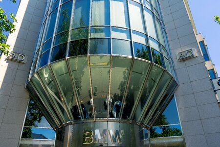 Building glass facade