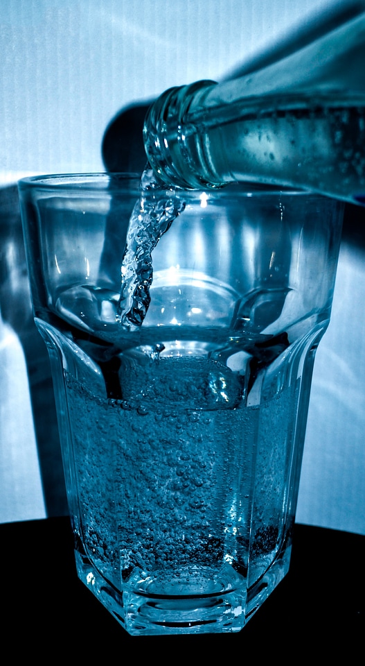 Drink mineral water carbonic acid