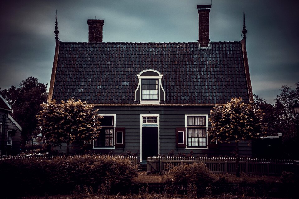 Window old houses holland