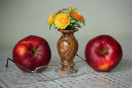 Apples fruit glasses photo