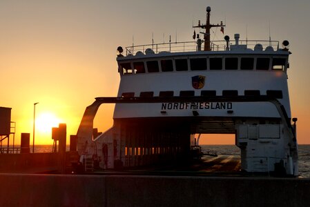 Sun north sea shipping company photo