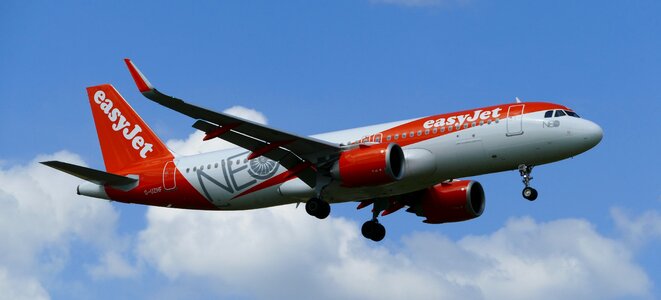 Easyjet aircraft landing