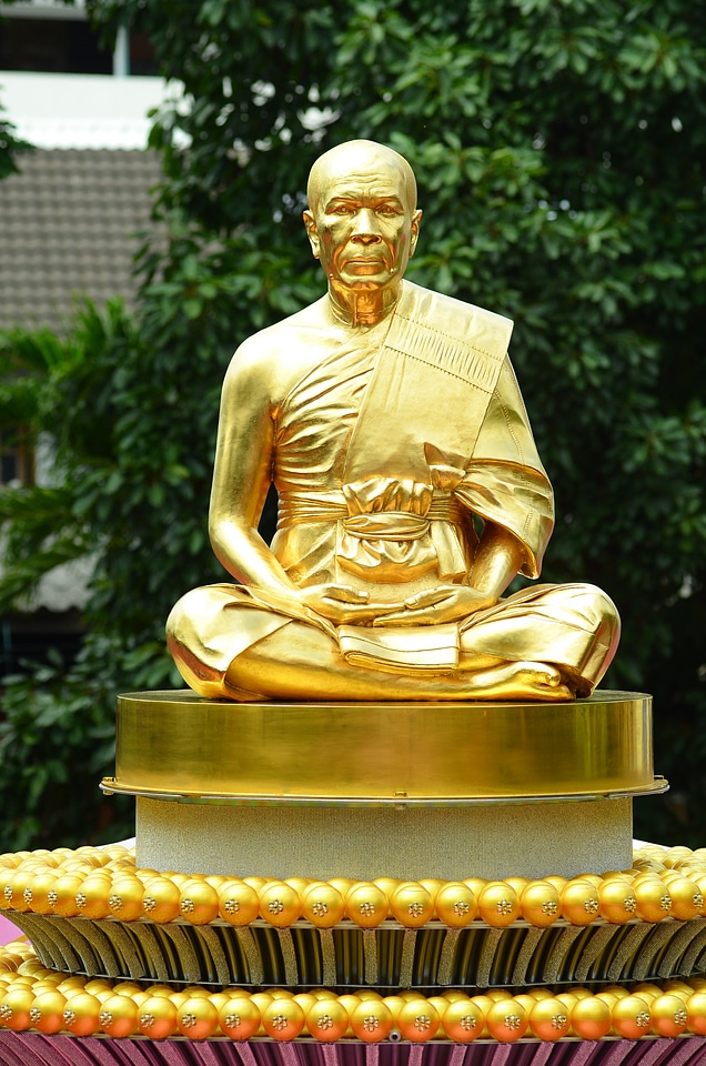 Buddhism phramongkolthepmuni dhammakaya pagoda