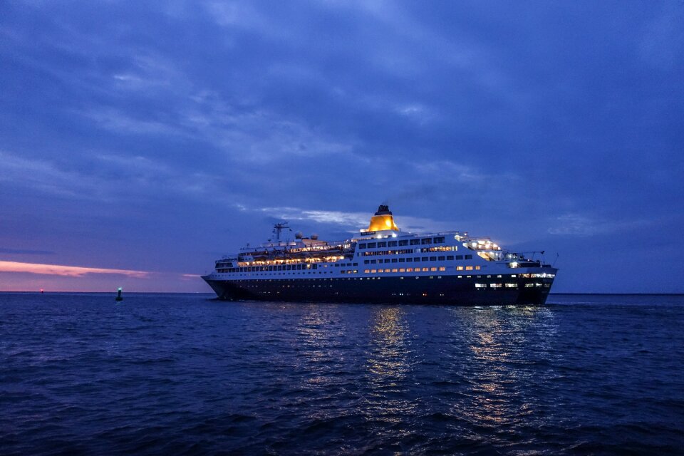 Ocean vacations ship