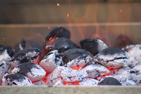 Barbecue carbon heat