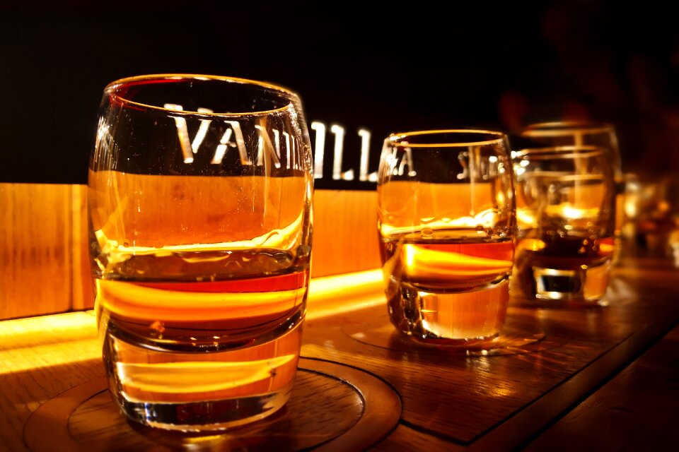 Jameson glass alcohol