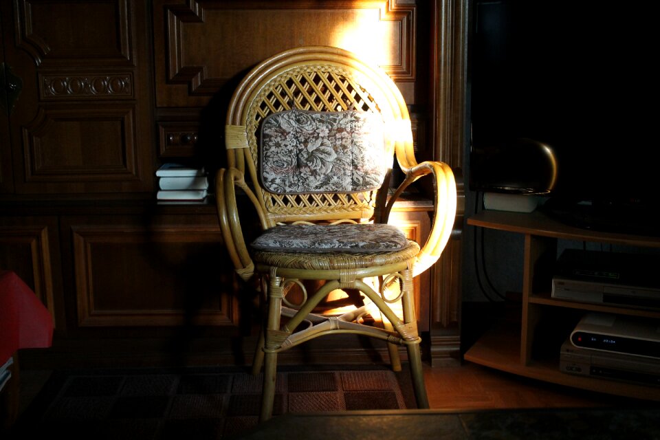 Chair sunbeam decor
