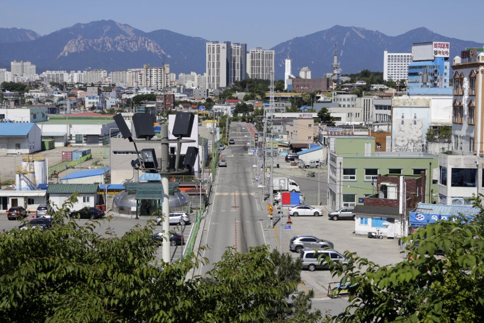 Sokcho street mountain