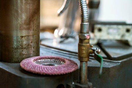 Manufacturing tool machine