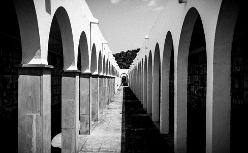 Architecture tombstone death