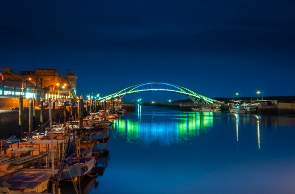 Yongan fishing port rainbow bridge night view
