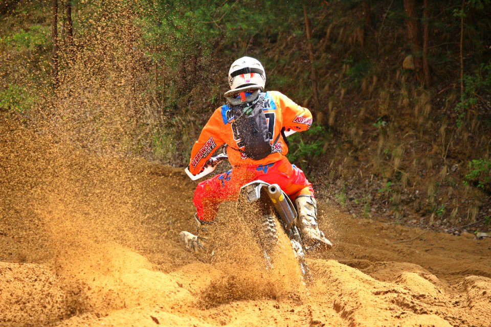 Motorsport race cross