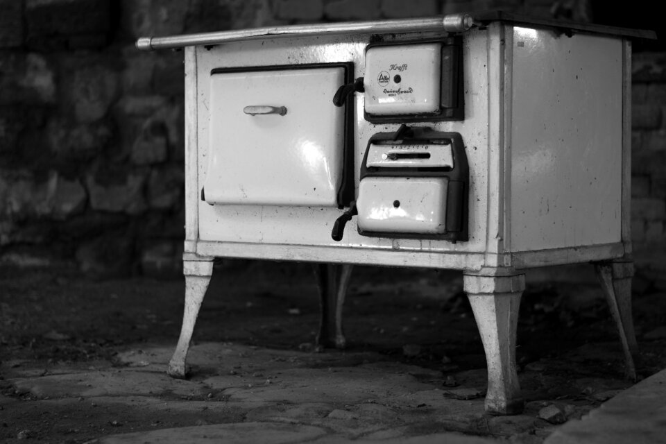Stove nostalgia black and white
