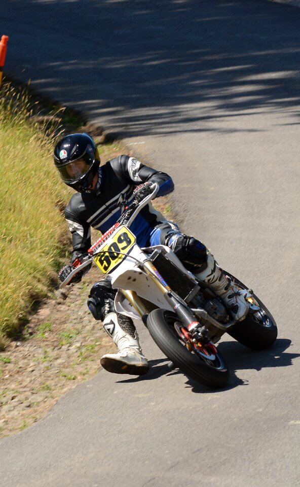 Motorsport racing drive