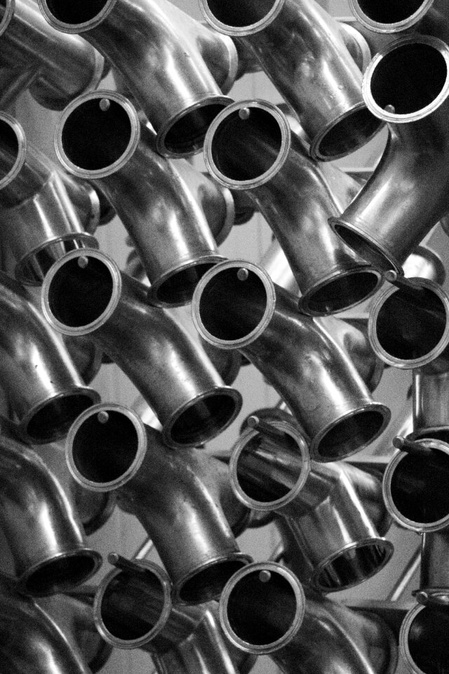 Steel equipment plumbing