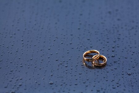 Gold background drops