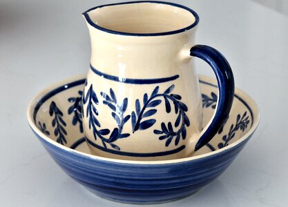 Ceramic glazed pottery