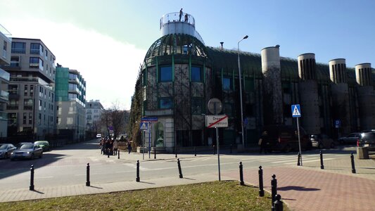 The capital of the tower glass