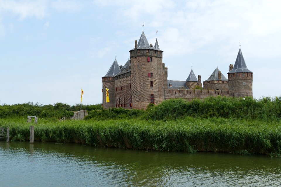 Middle ages defend history