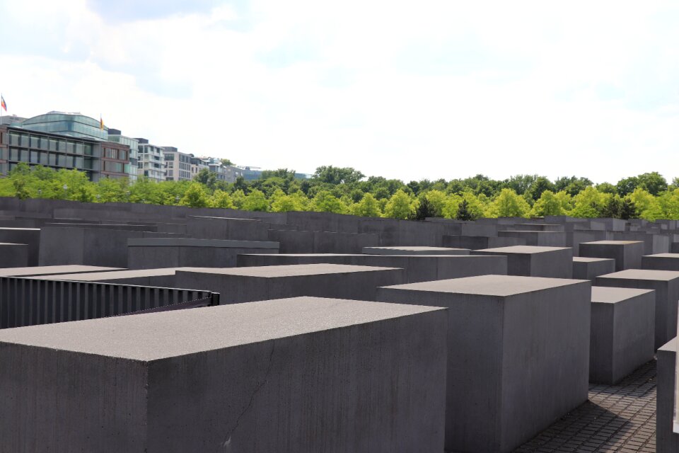 Monument summer sun