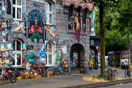Flingern house colorful