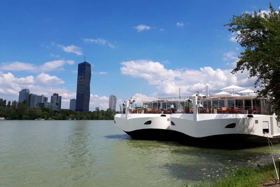 Cruise river cruise water