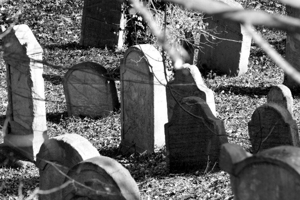 Death historical remind