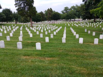 Washington grave soldier photo
