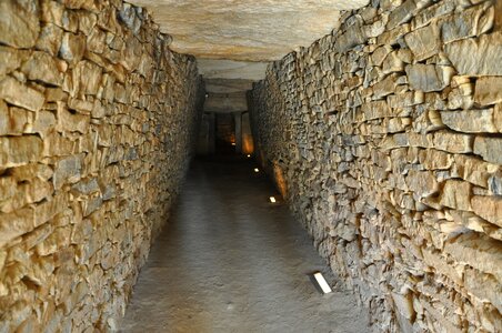 Burials dolmen antiques