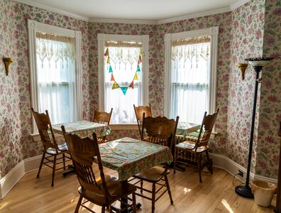 Dining room old fashioned decor photo