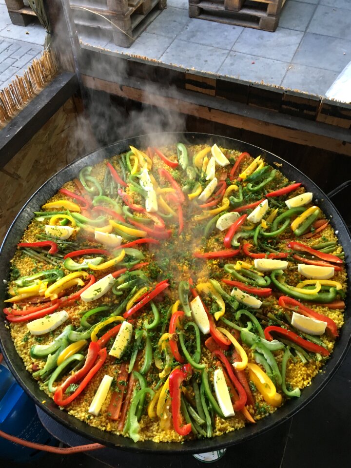 Food party nutrition