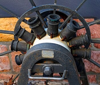 Old machine wine bottle cleaning