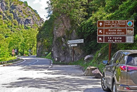 Vartal narrow valley tourist routes photo
