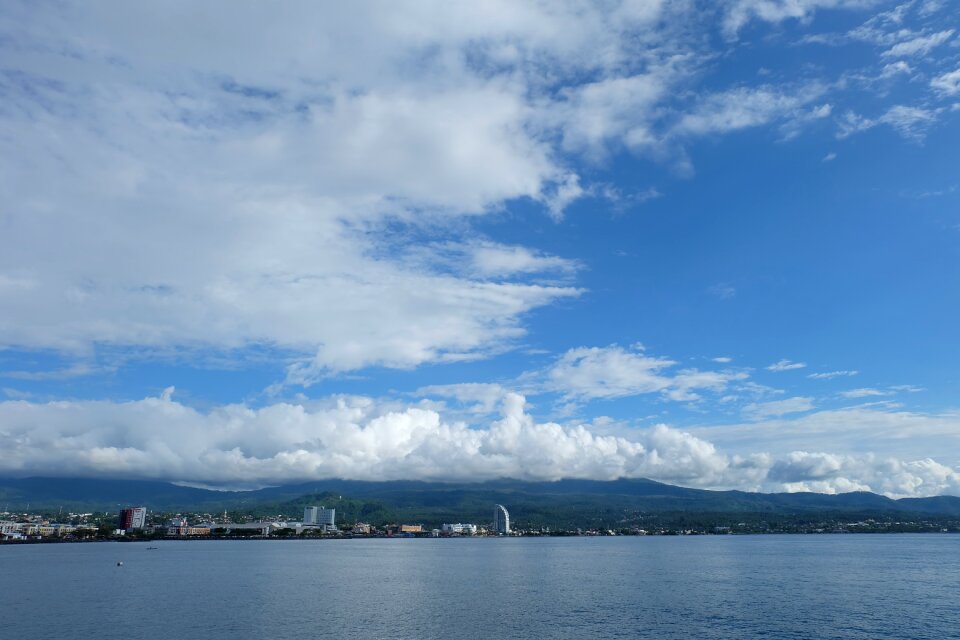 Sea port