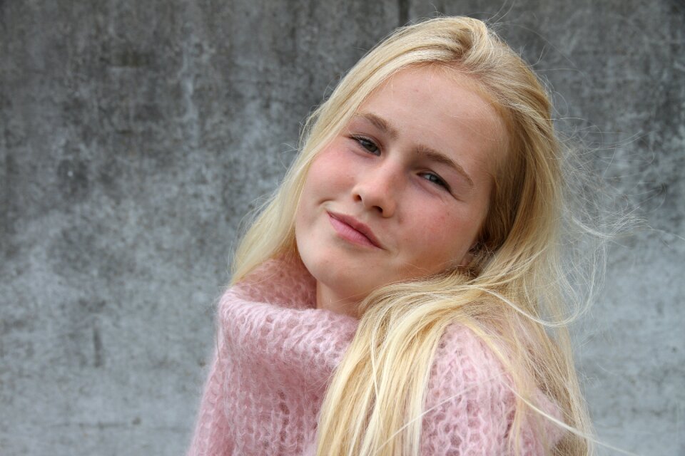 Blonde jacket pink