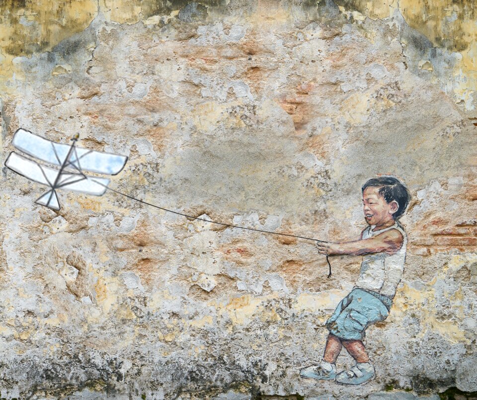 Wall graphite kid