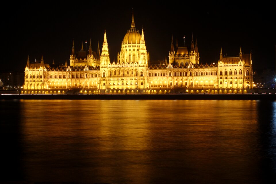 River danube night - Free photos on creazilla.com