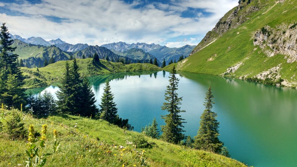 Allgäu hike summer photo