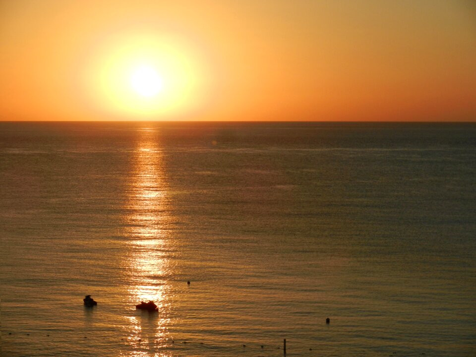 Beach horizon calm photo