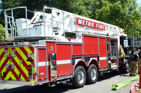 Ladder truck fire engine
