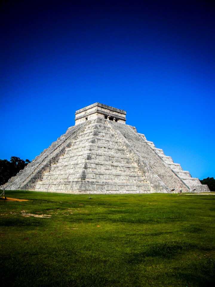 Architecture maya archaeology