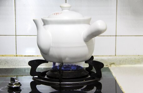 Cook traditional chinese medicine traditional chinese medicine pot traditional chinese photo