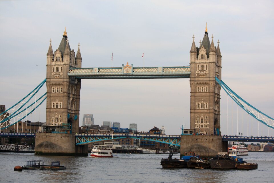 Landmark united kingdom bridge