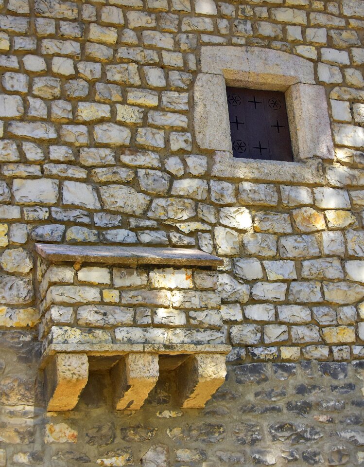 Window structure stone photo