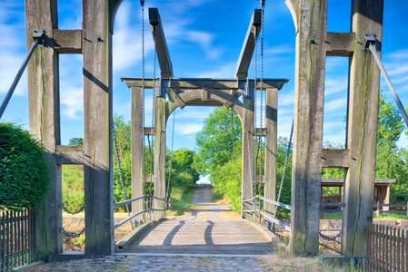 Crossing dutch bascule bridge historically