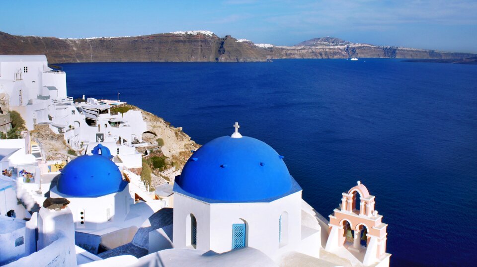 Dome oia fira photo