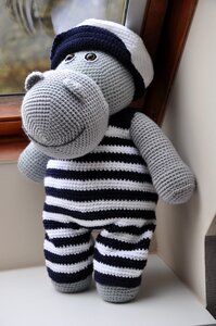 Amigurumi hippo craft