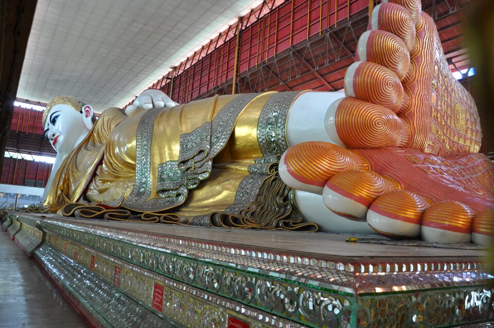 Lying rangoon myanmar